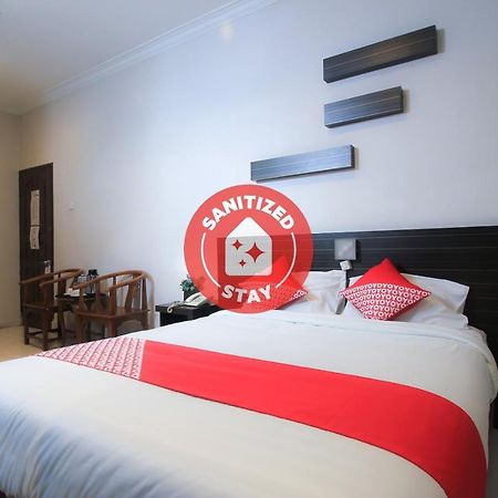 Oyo 717 Hotel Dharma Utama Syariah Pekanbaru Εξωτερικό φωτογραφία