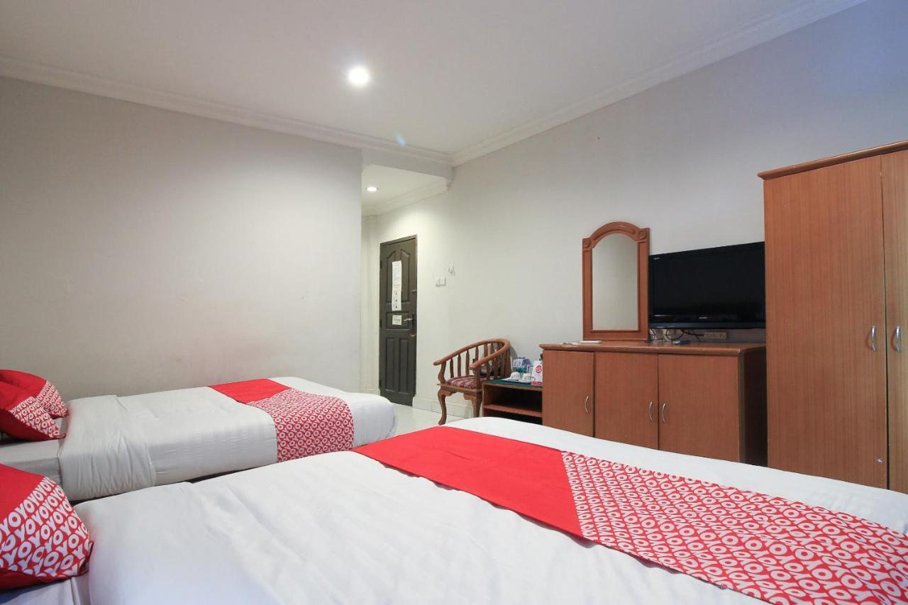Oyo 717 Hotel Dharma Utama Syariah Pekanbaru Εξωτερικό φωτογραφία
