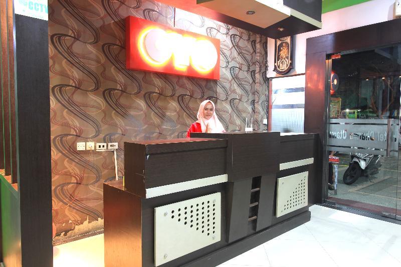 Oyo 717 Hotel Dharma Utama Syariah Pekanbaru Εξωτερικό φωτογραφία