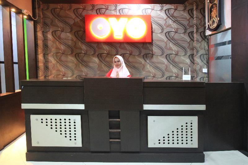 Oyo 717 Hotel Dharma Utama Syariah Pekanbaru Εξωτερικό φωτογραφία
